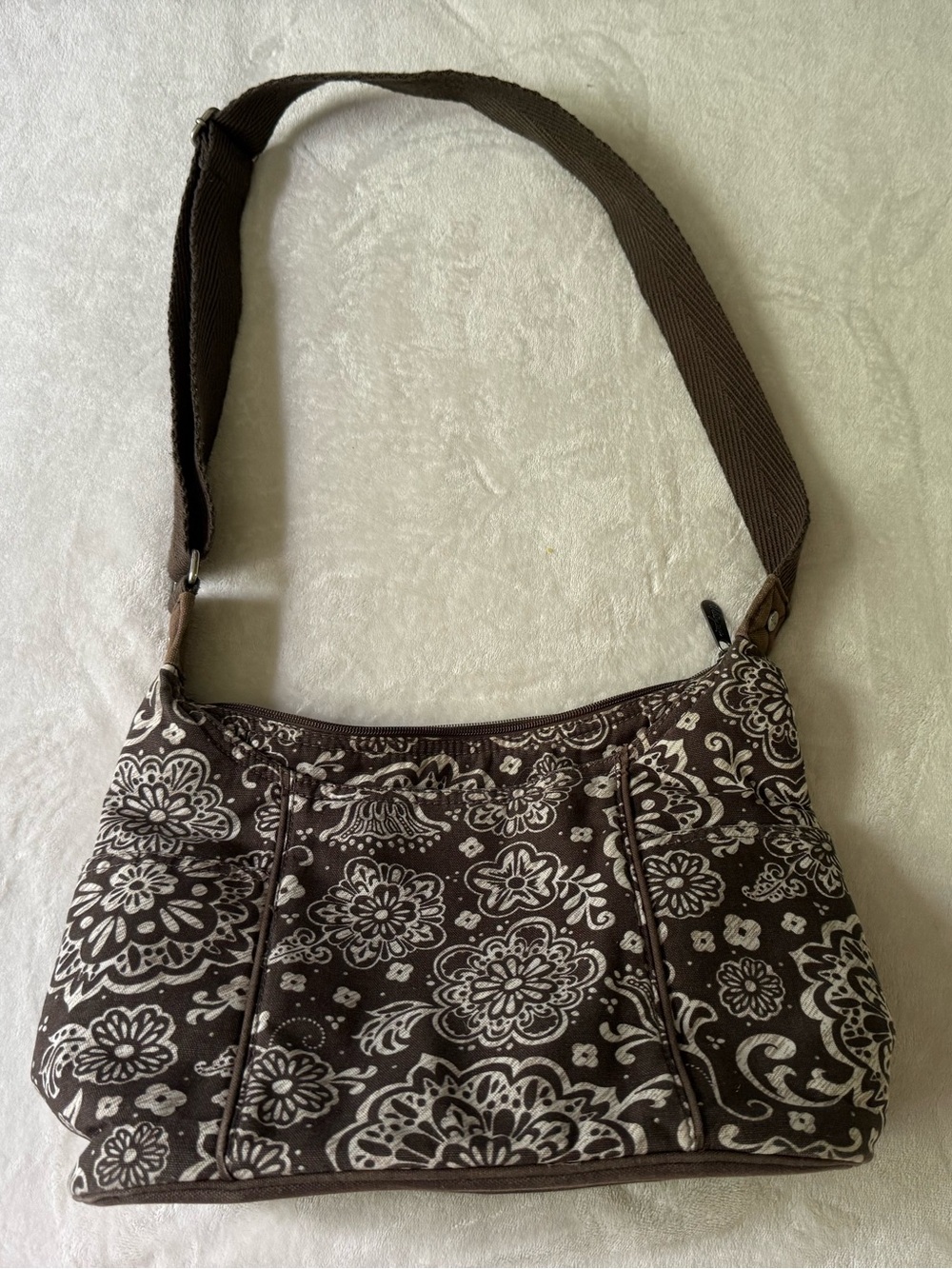 thirty-one Free to Be Carry All in Woodblock Floral
